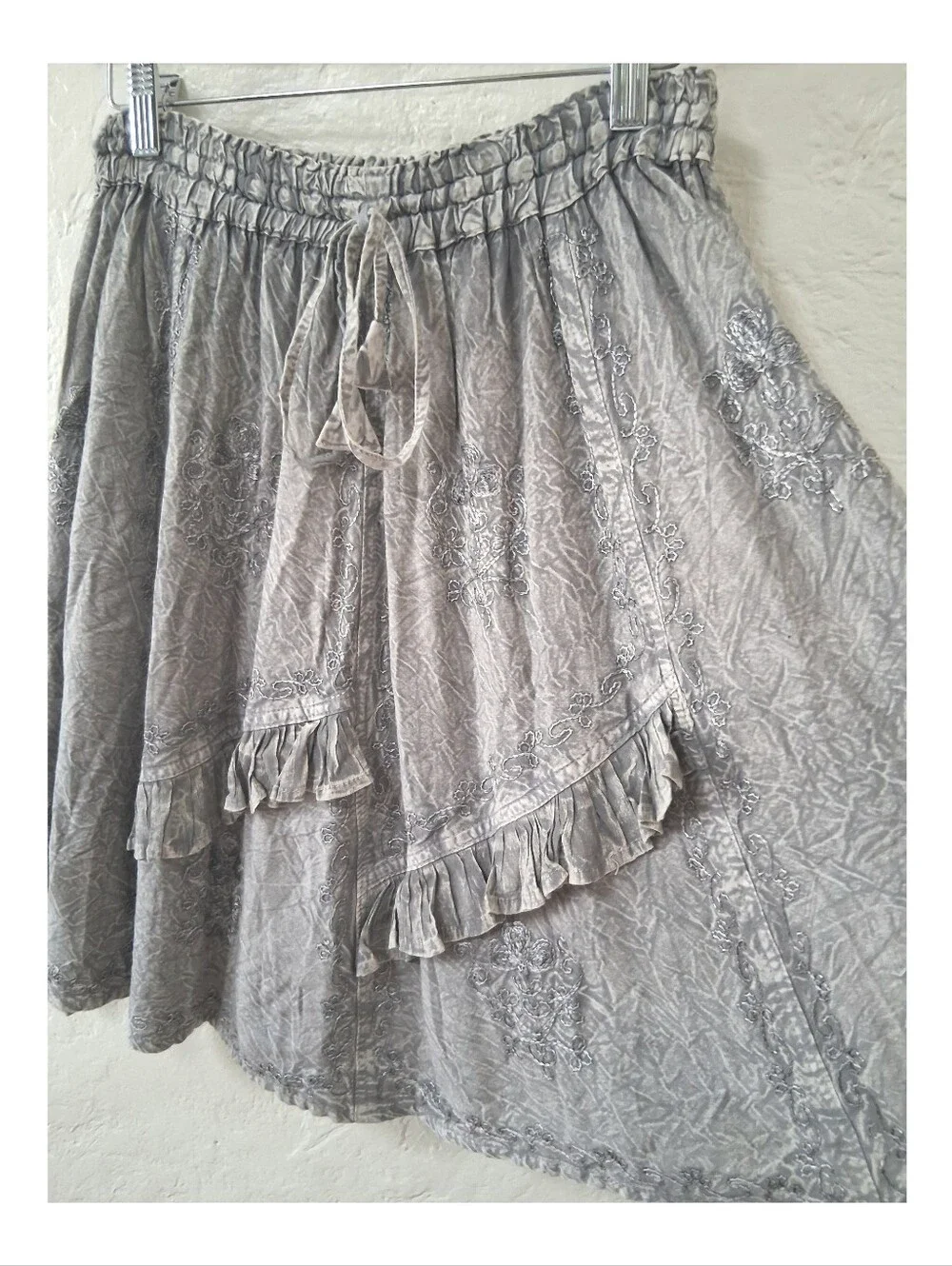 WHIMSIGOTH Fairycore Gray Crinkle Rayon Ruffle Mini Skirt Vintage Boho